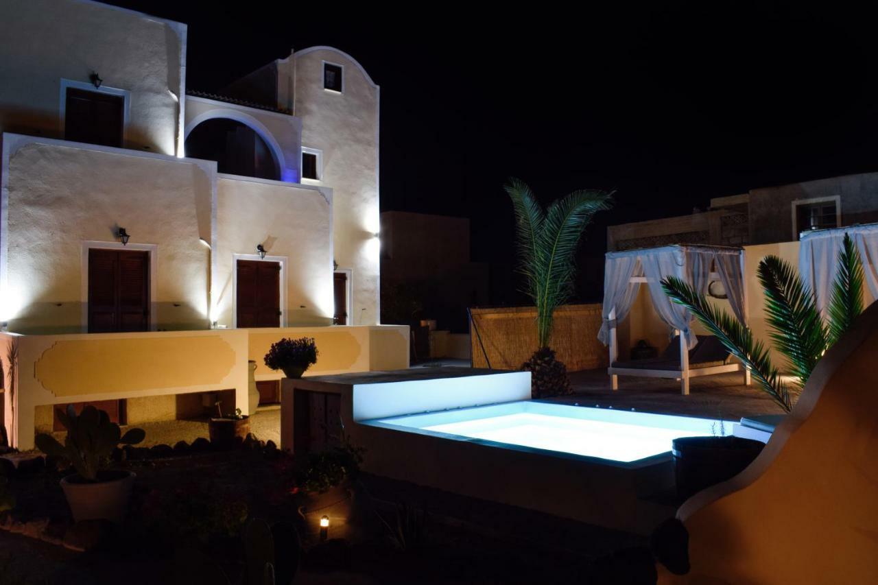 Marina'S Studios Perivolos  Exterior photo